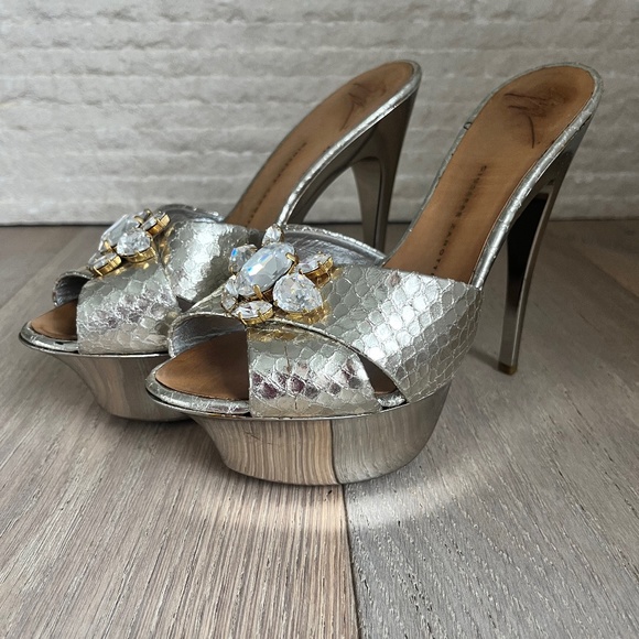 Giuseppe ZANOTTI open- toe heels - Picture 1 of 10